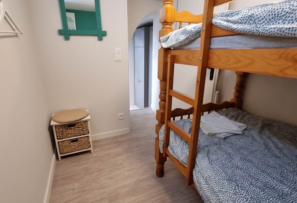 CHAMBRE LITS SUPERPOSES