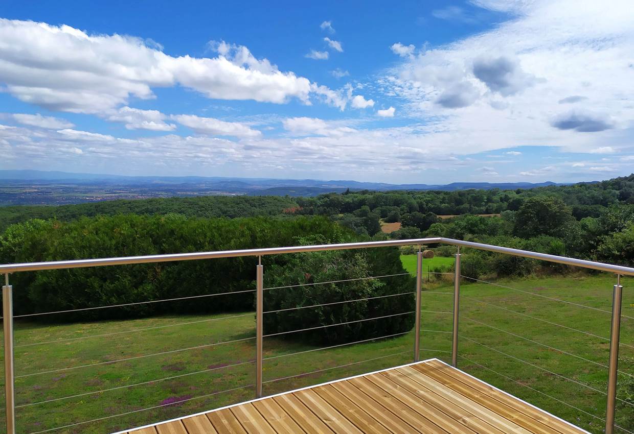 vue panoramique de la villa sur la plaine de la Limagne