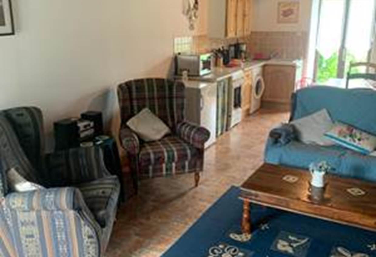 Living area in Poppies