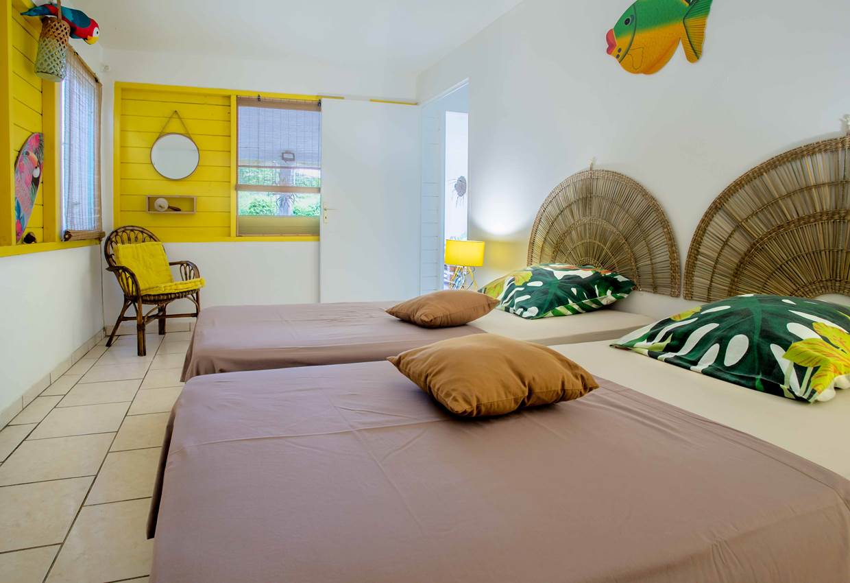 Gite-Bananier-chambre-lits-double-possible-grand-lit