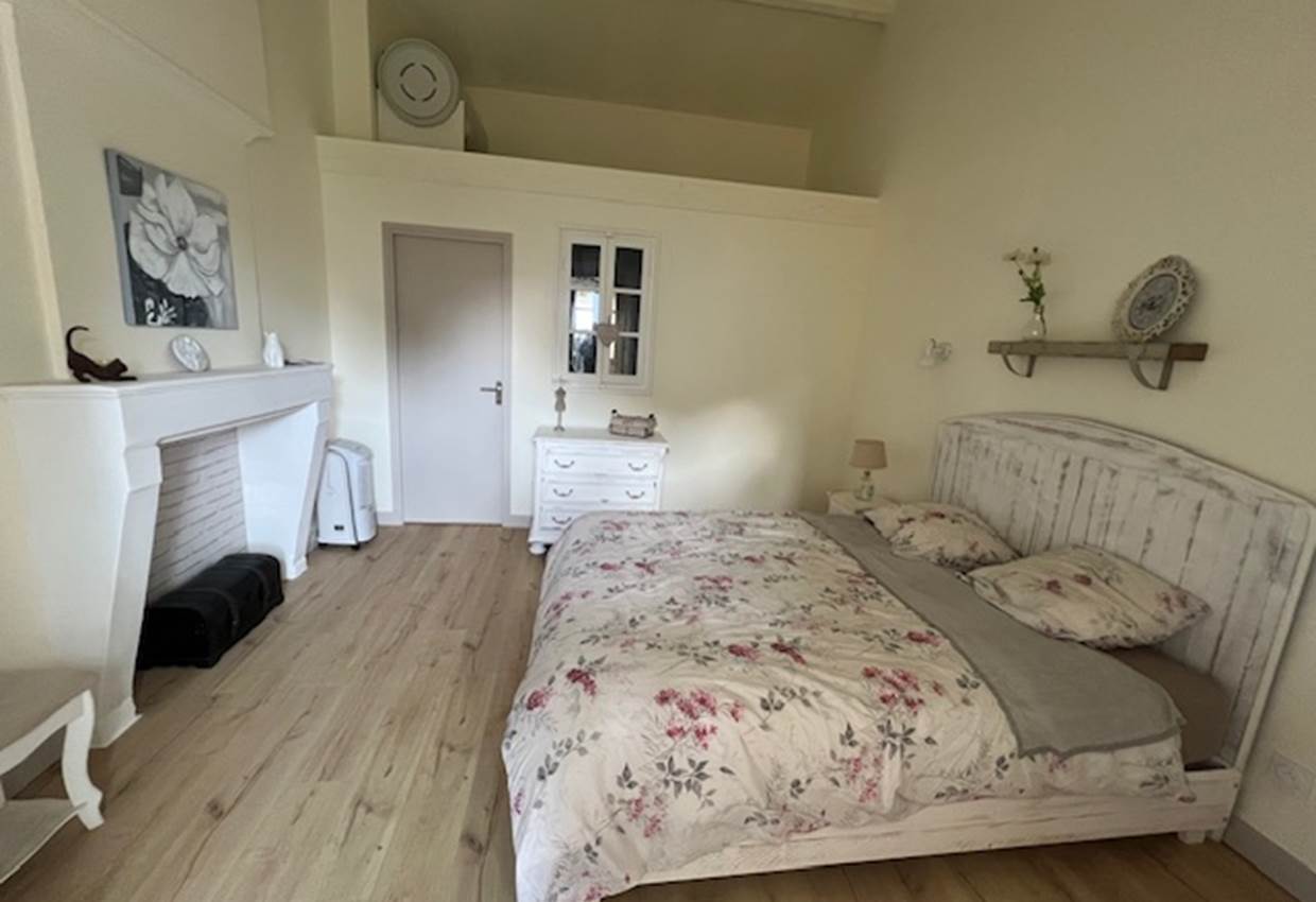 domaine des pierres blanches_petit gite_chambre