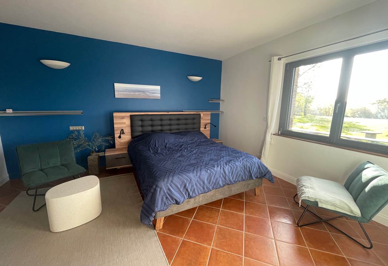 Apppartement charme grand lit 160