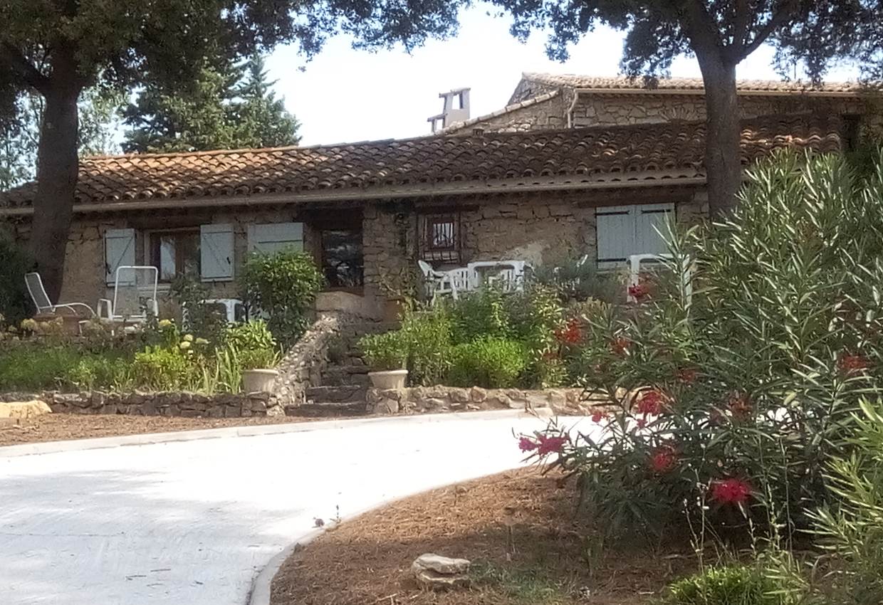 Bastidon_4 Personnes_2 Chambres