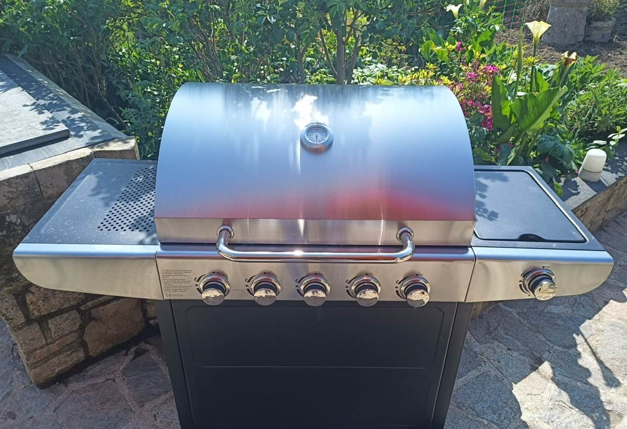 Barbecue à gaz neuf