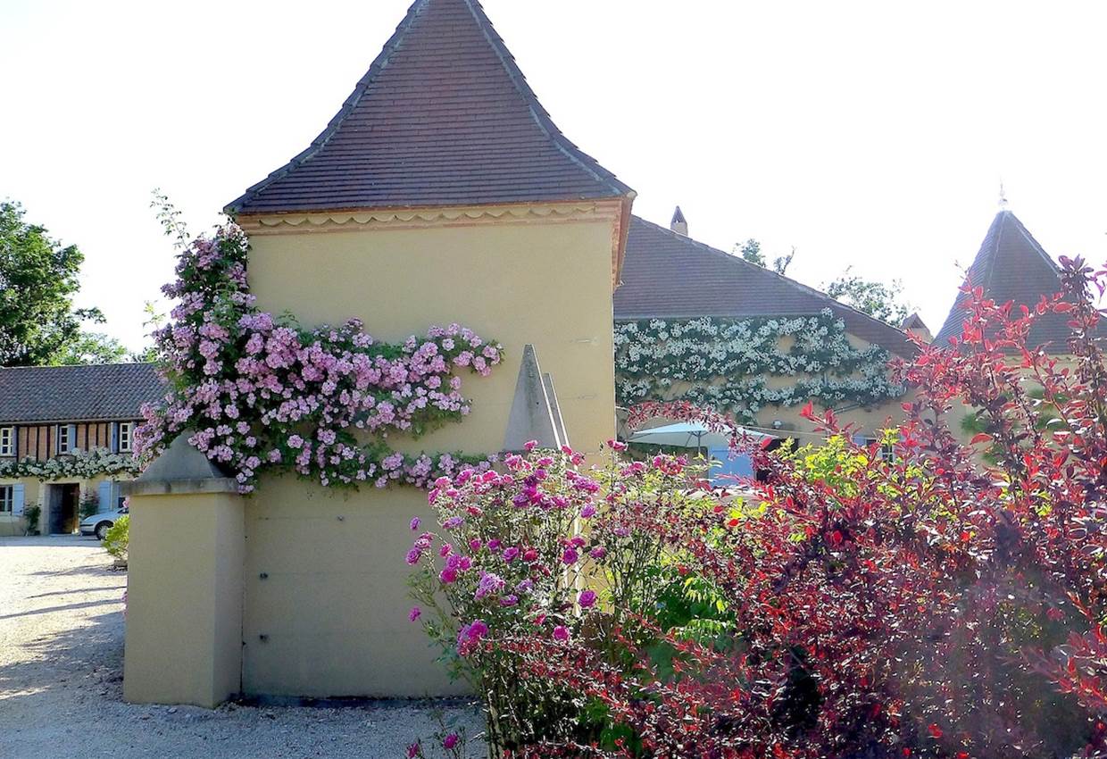 Maison Manechal en fleurs
