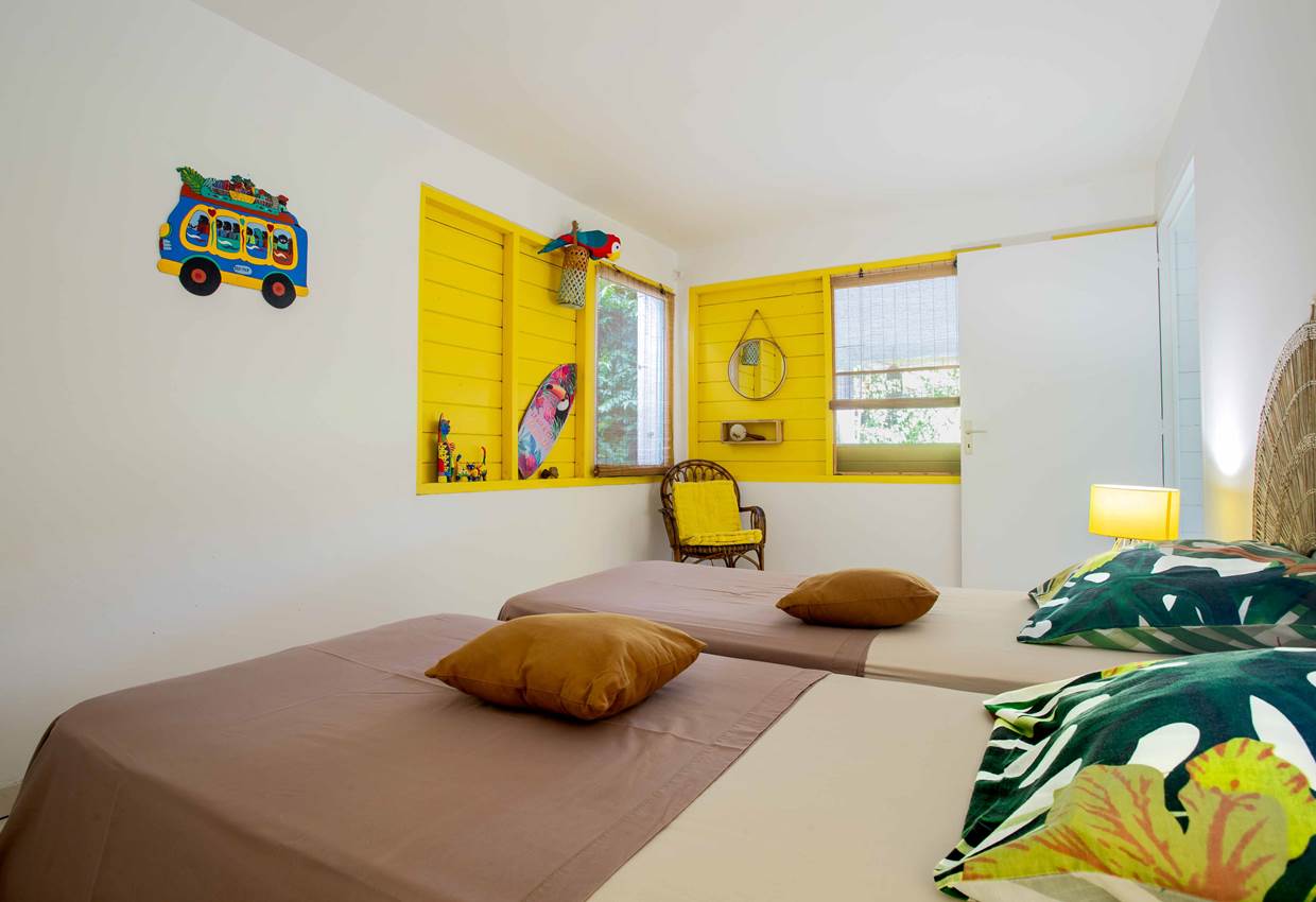 Gite-Bananier-chambre-lits-double-possible-grand-lit