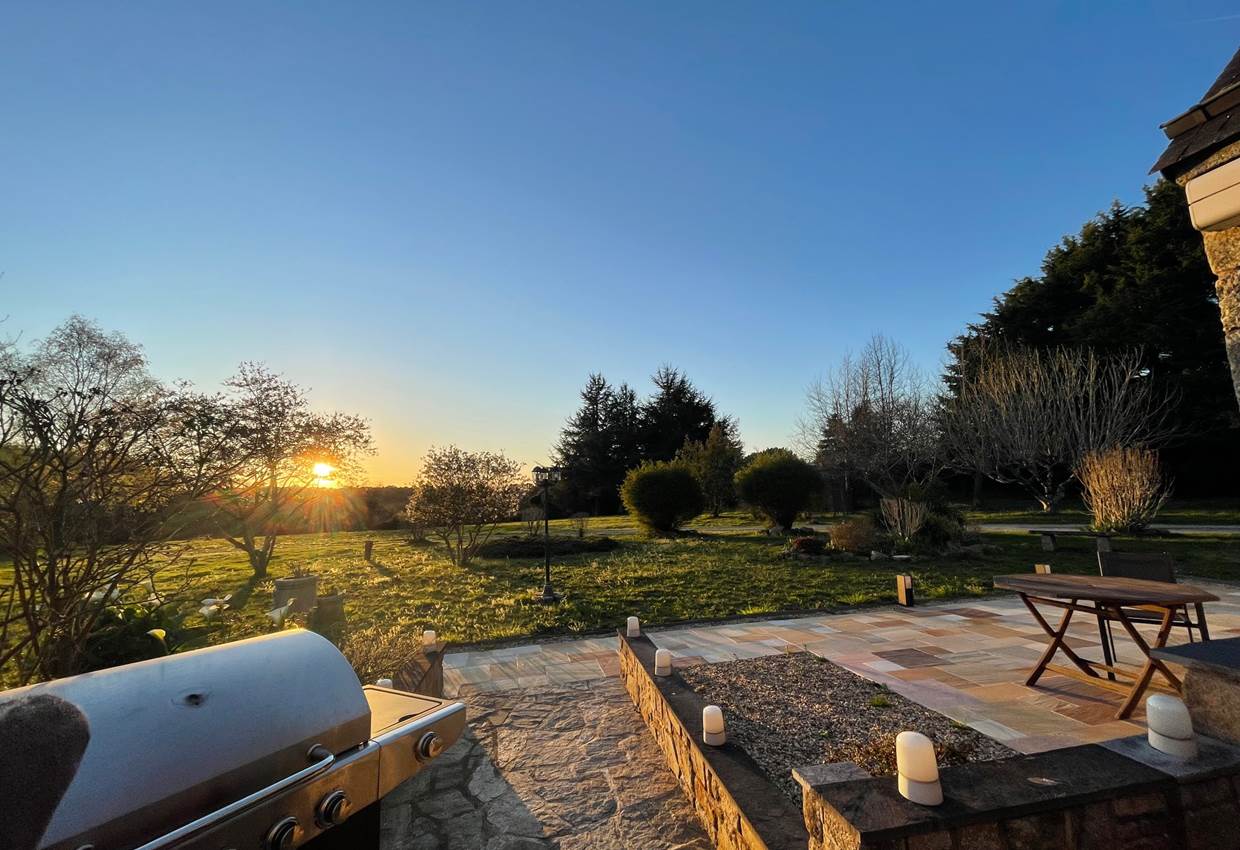 soires-barbecue-terrasse-plein-ouest-golfe-du-morbhan