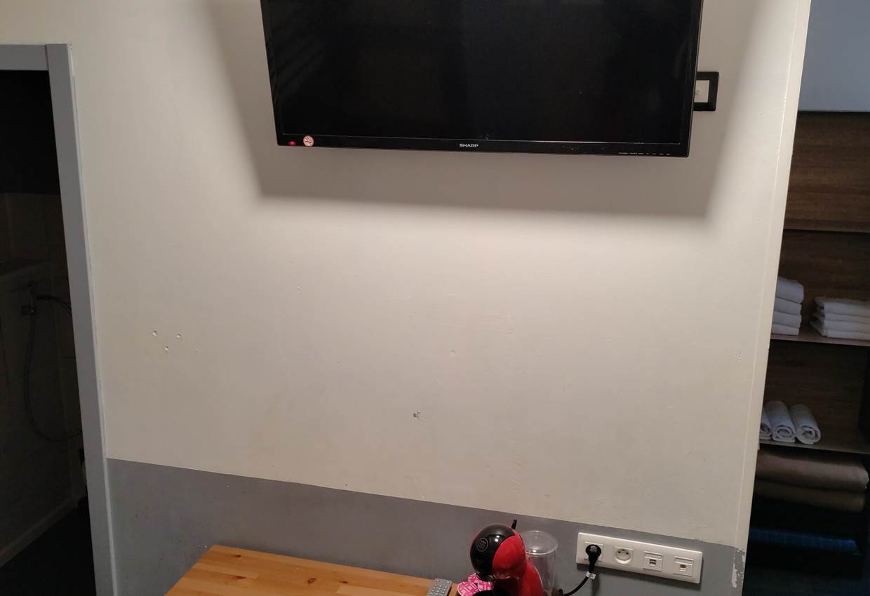 bureau, courtoisie, TV