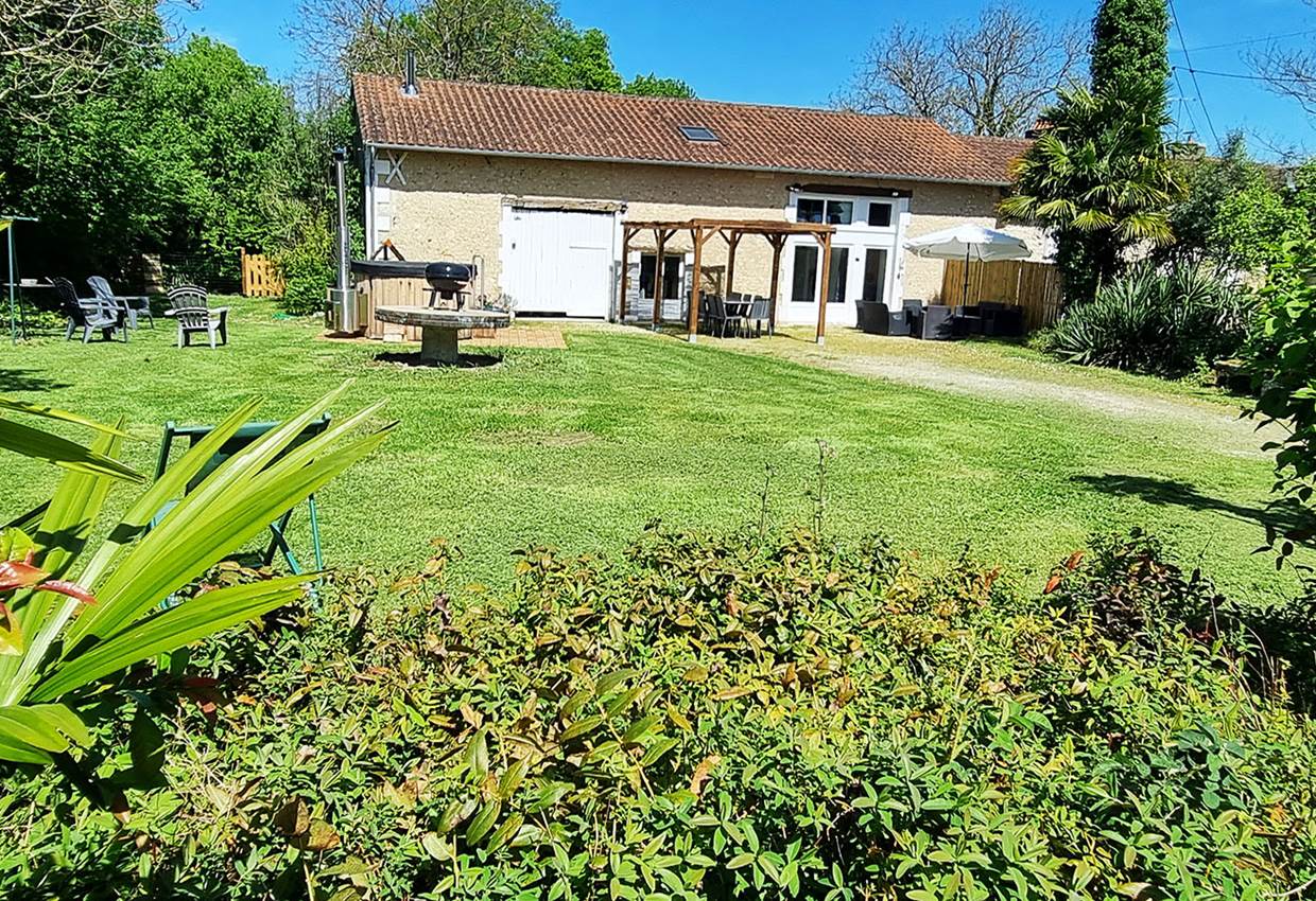 Maison de vacances Dordogne Périgord La Petite Clavelie 01