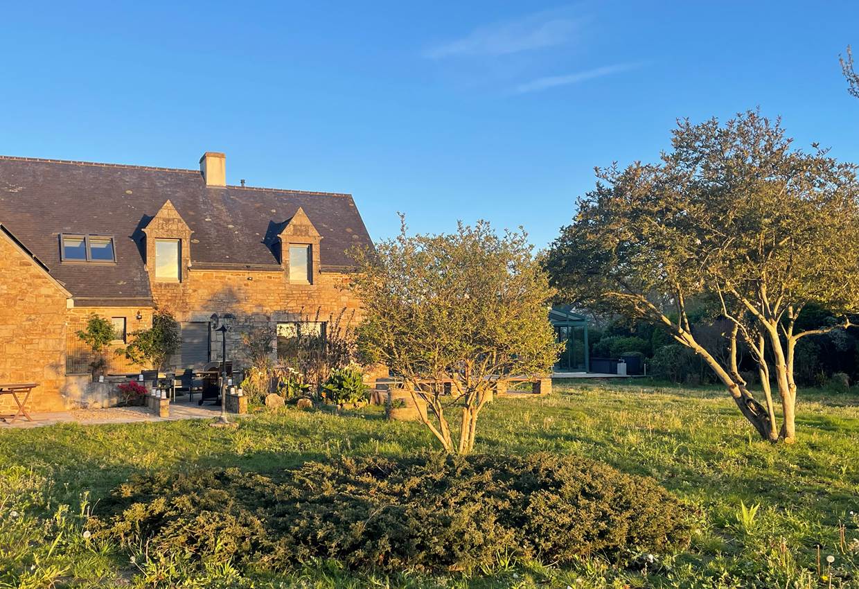 Grande maison de vacances parc privé terrassses piscine