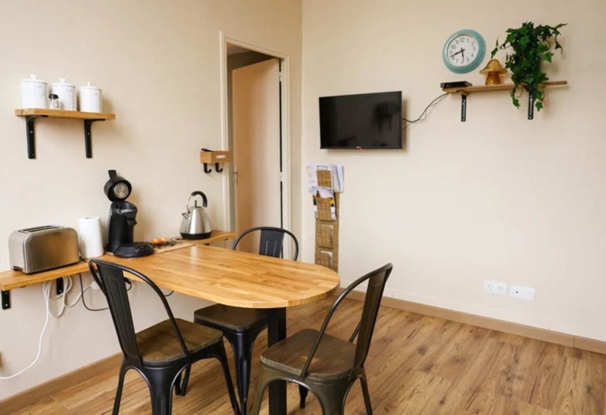 •	coin repas convivial