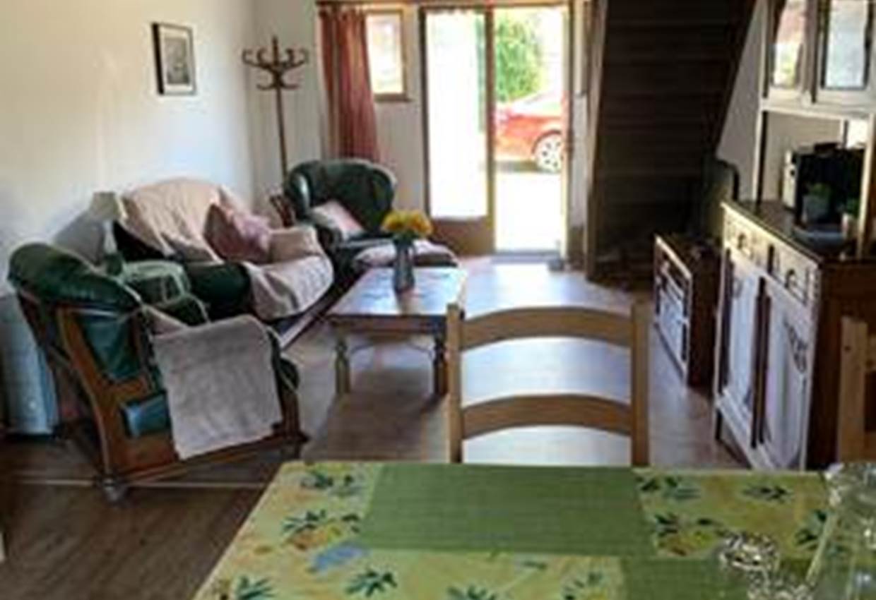 Dining area in Sunrise