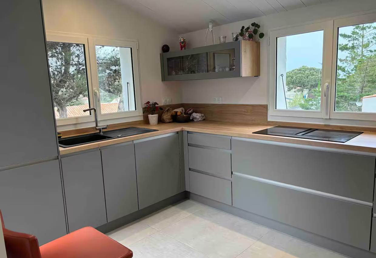 Villa La Canopée - Ile d'Oléron - cuisine toute équipée