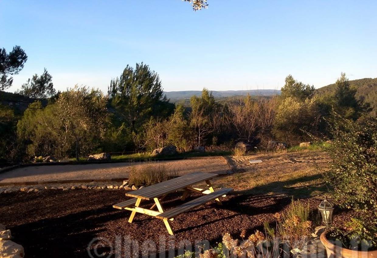terrain boules bastidon