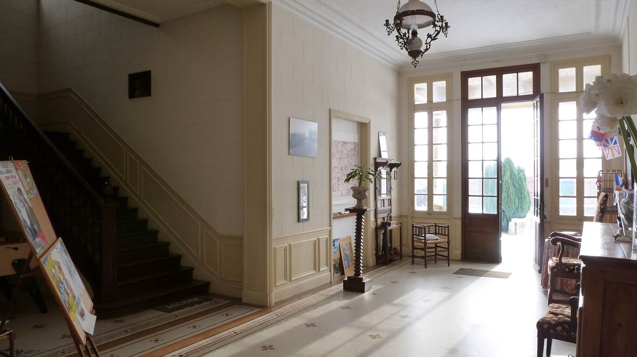 le hall grandiose de cet ancien Relais de Poste