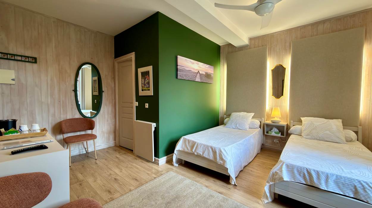 Chambre Les Pins - Lits Jumeaux - Horizon des Landes Doazit