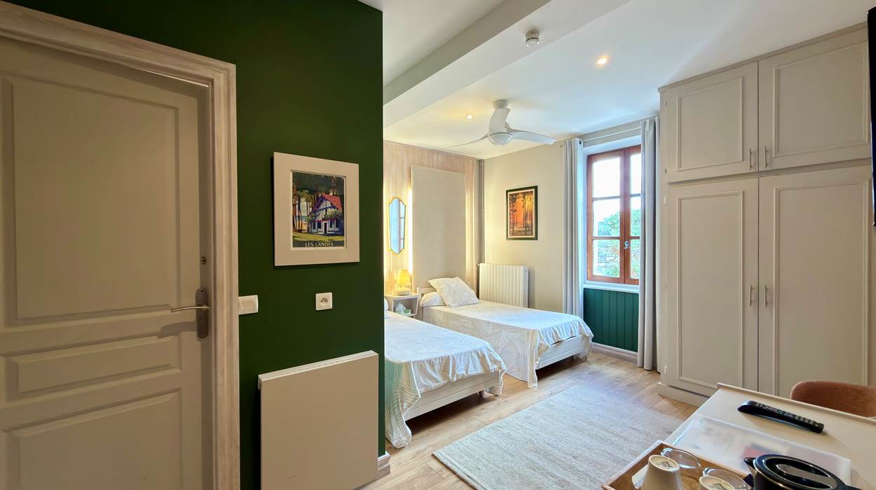Chambre Les Pins - Lits Jumeaux - Horizon des Landes Doazit