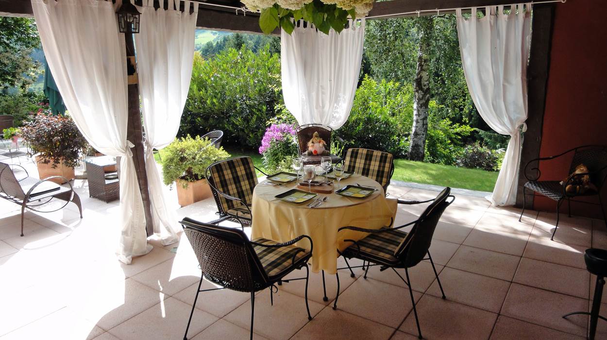 l'abri de la terrasse