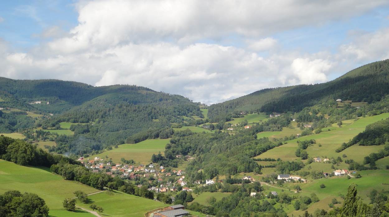 gîte La Haute Grange au dessus du village de Fréland