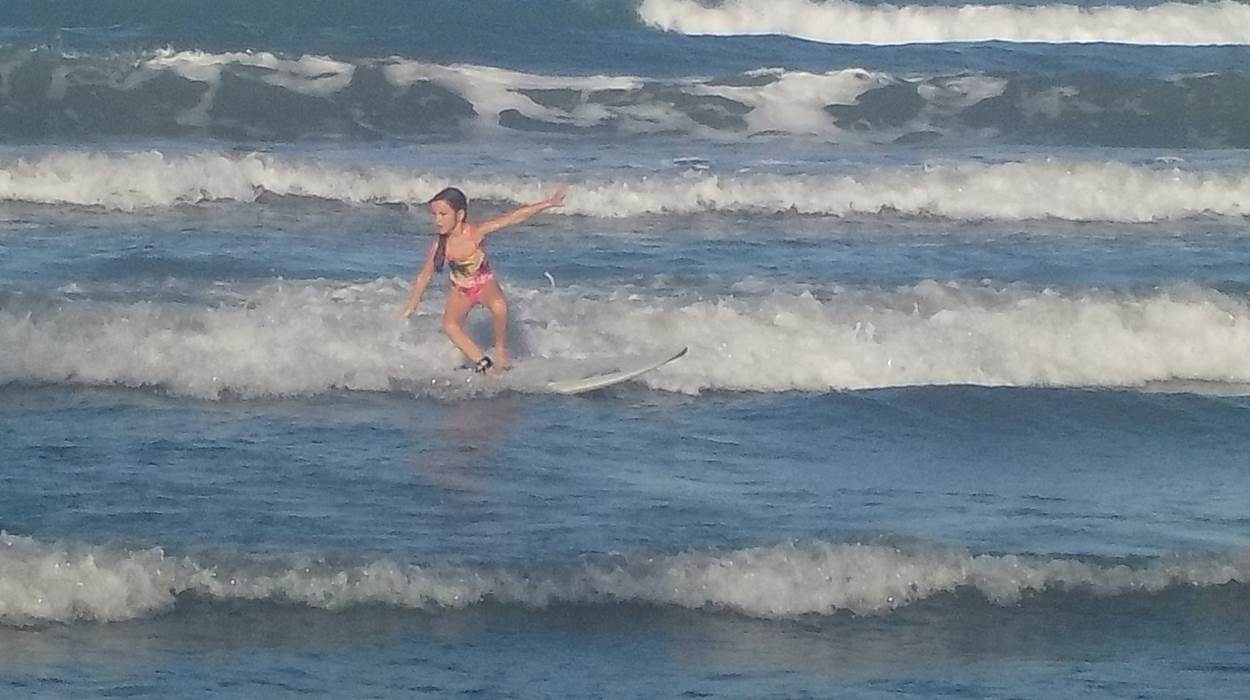 surf plage des roches noires