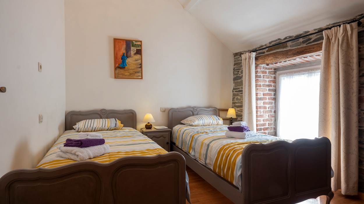 Chambres aux lits jumeaux gîte Myosotis Royal Blue