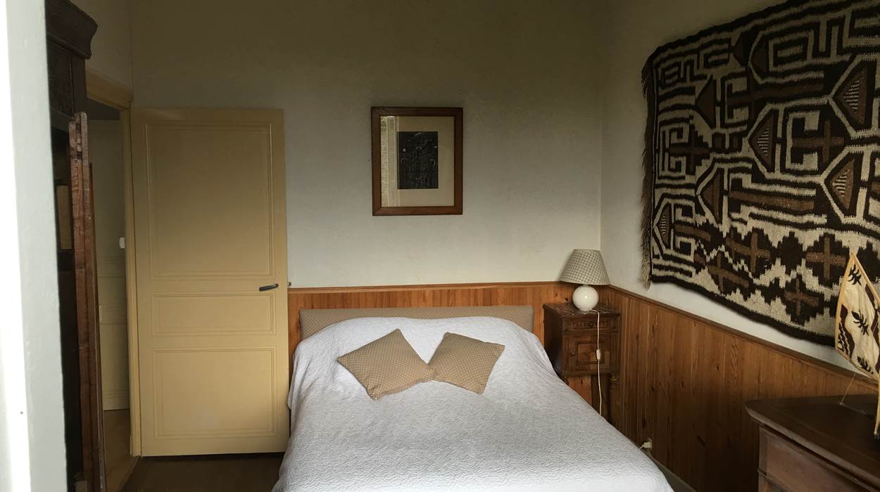 Chambre à lit double, au rez-de-chaussée