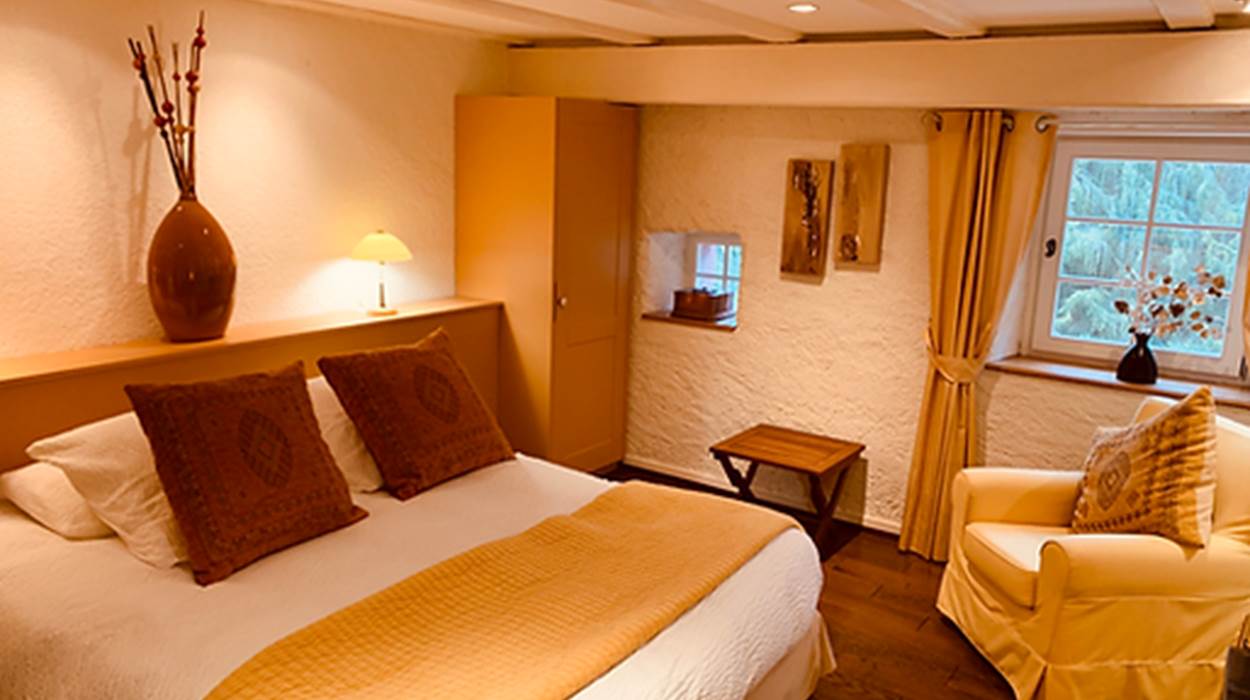 La haute-grange-chambre-cerisier