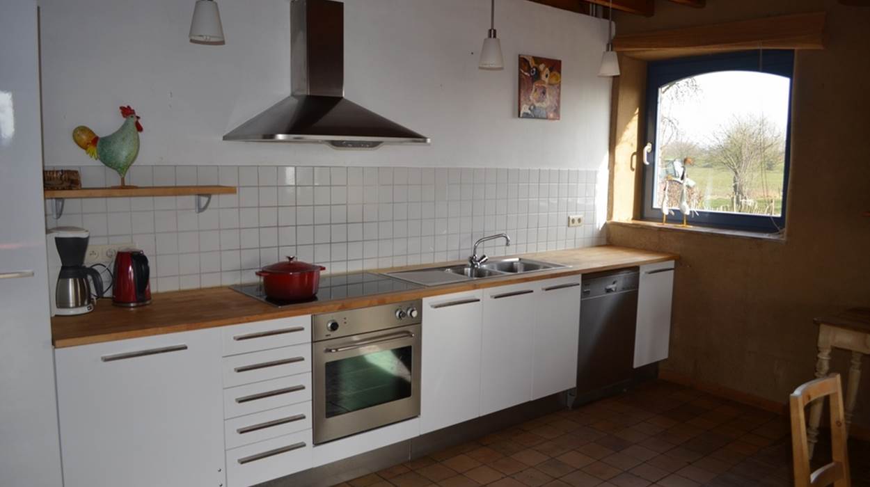gite 12 personnes, espace rez de chausée spacieux avec vue champêtre