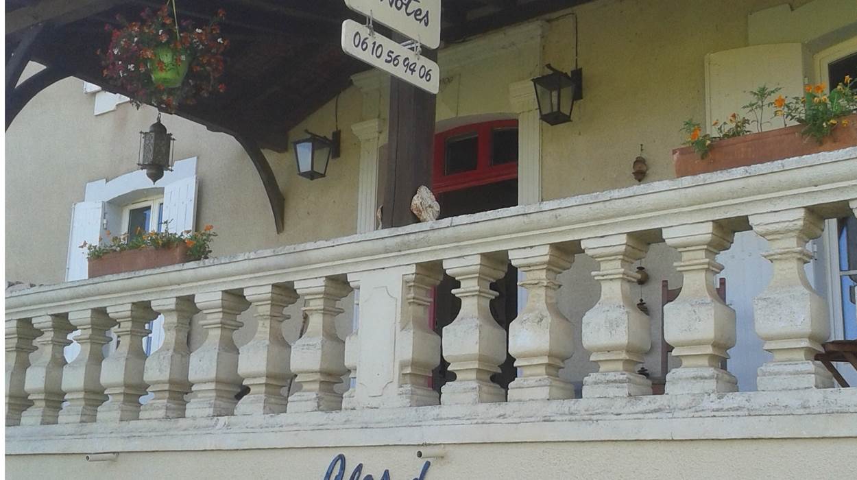 Péron