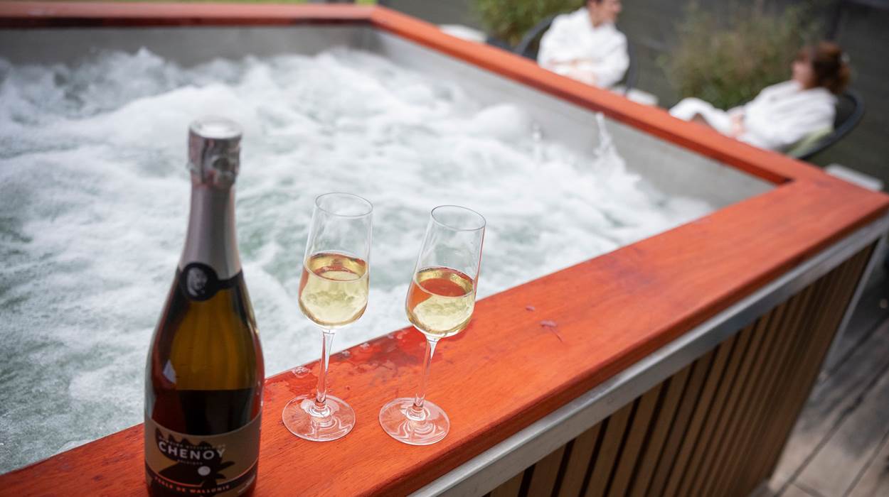 Jacuzzi
