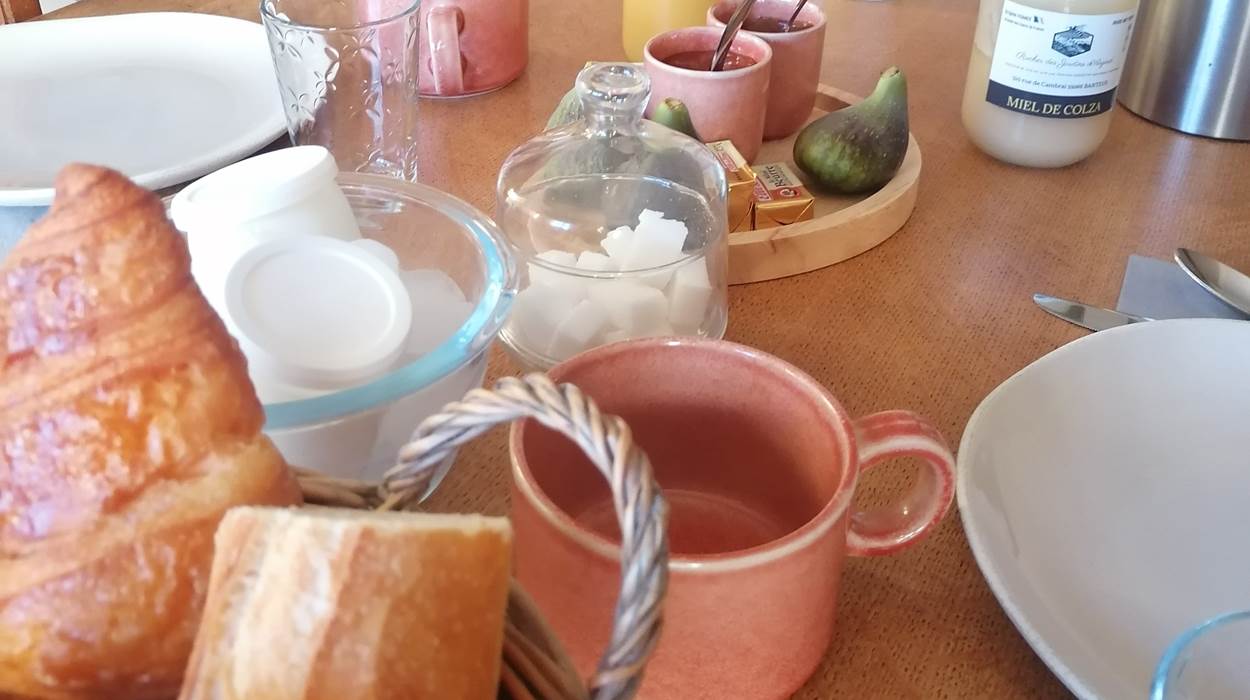 pain aux céréales, croissants, baguette toute croustillante !!