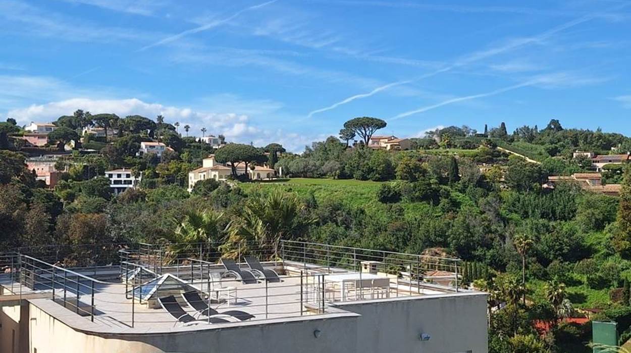 toit terrasse vue du  portail