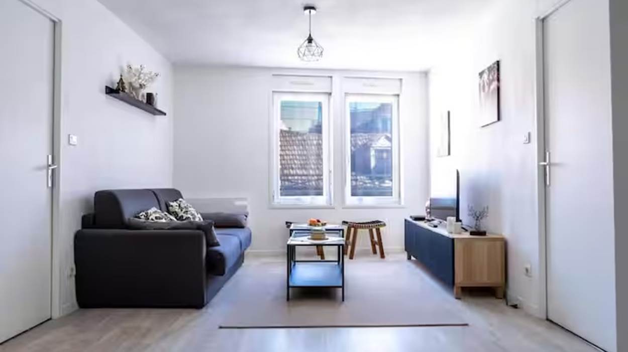 vue-panoramique-chateau-fort-lourdes-appartement-refuge.jpg