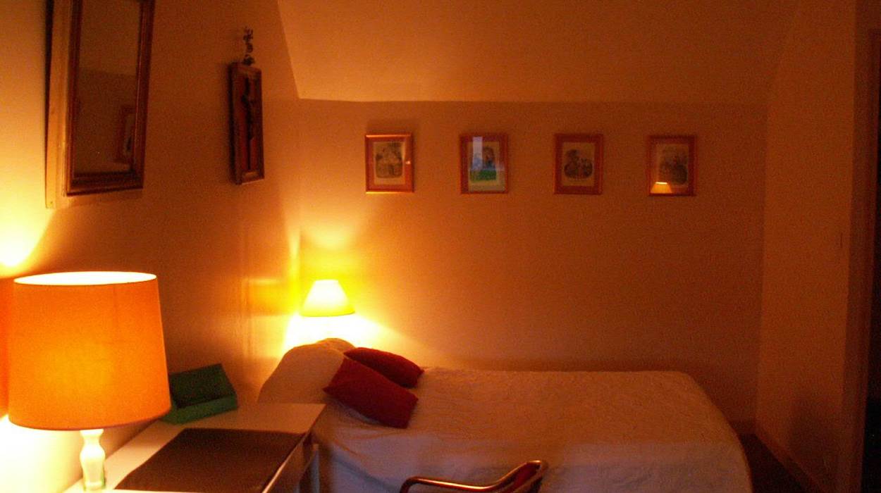 A l'étage, chambre à 2 lits