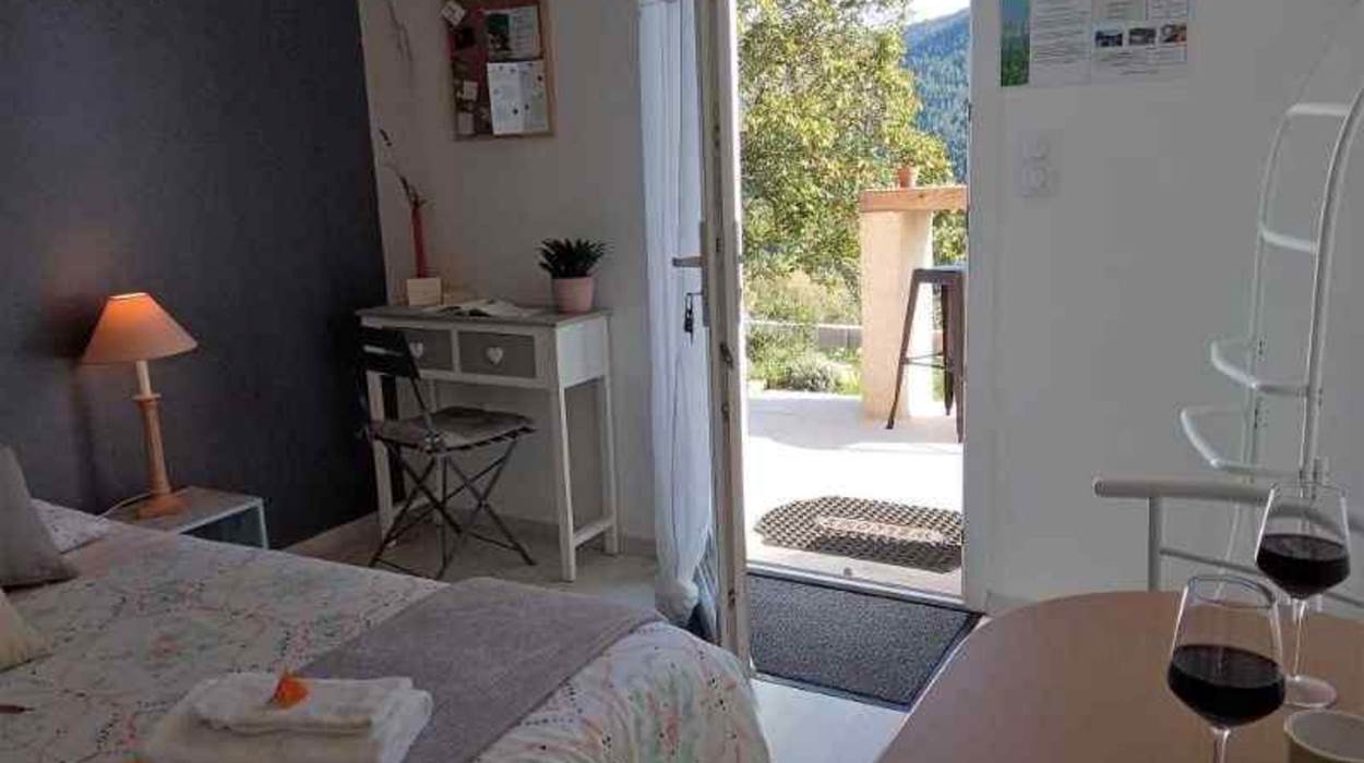 Chambre  avec entrée indépendante - La Villa Des Raspes