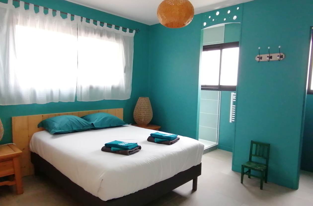 La chambre d'hôte DUNE: de couleur verte, spacieuse avec ses 16 m²