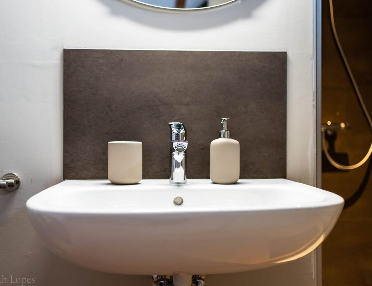 Lavabo salle de bain 2ème étage-photo-gallery