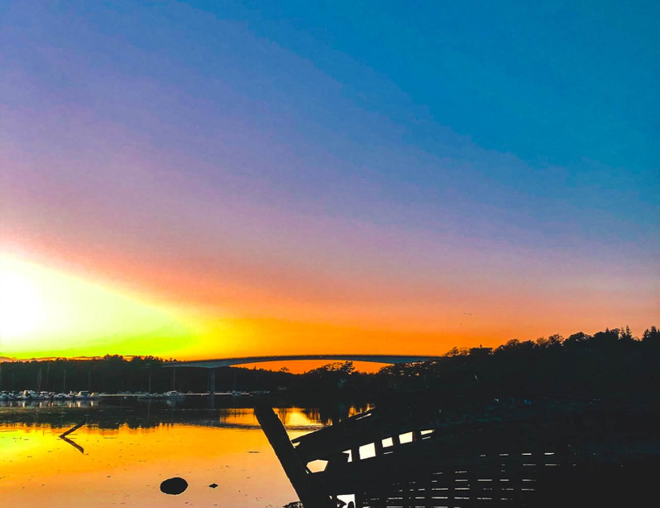 Coucher de soleil sur l'Odet et le pont de Cornouaille entre Bénodet et Sainte-Marine-photo-page