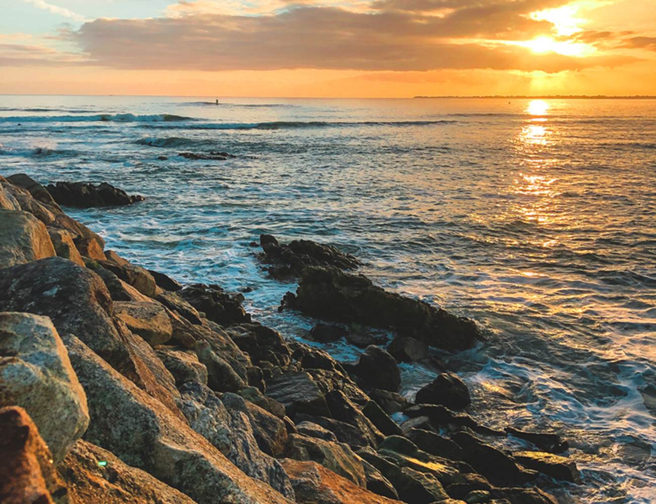 La corniche de Bénodet au coucher du soleil-photo-page
