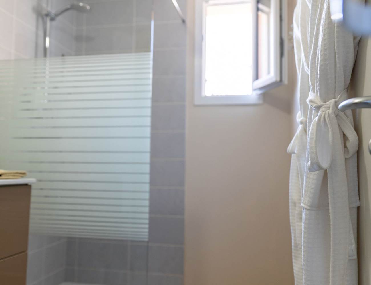 Salle de douche et WC - Chambre d'hôtes Orzals-photo-gallery