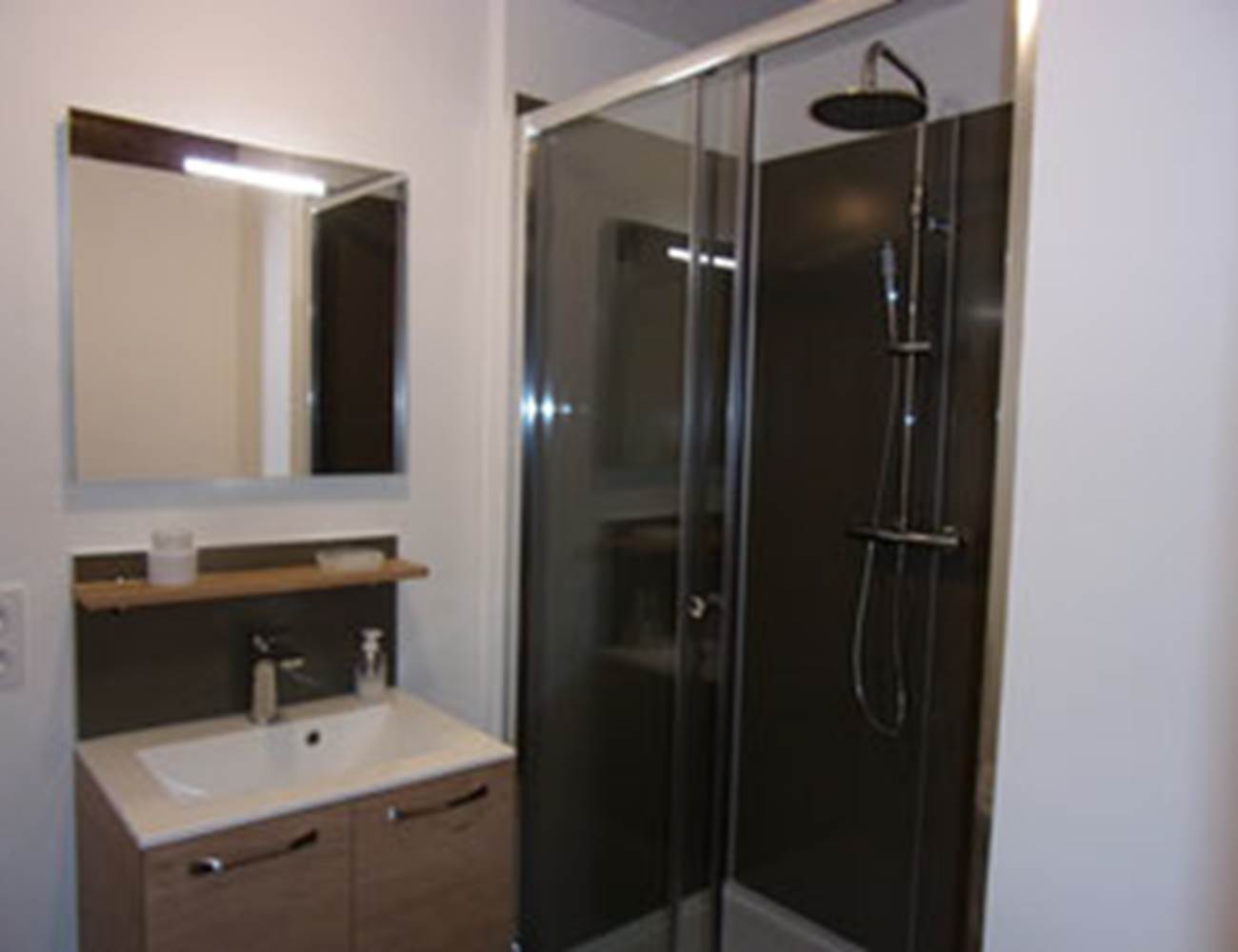 Chambre Maulde, salle d'eau-photo-gallery