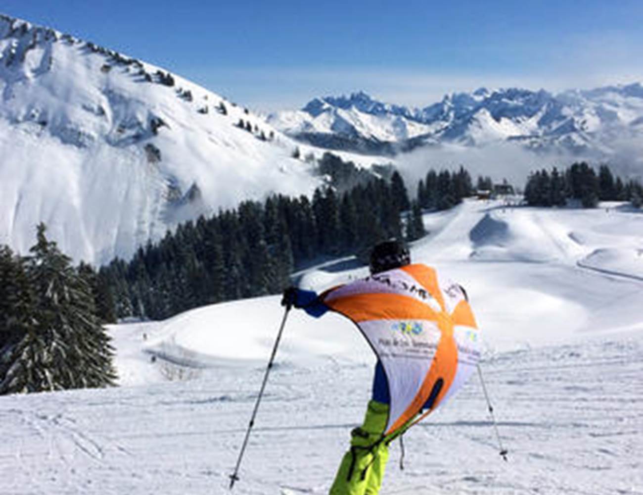 Praz de Lys Sommand Wingjump