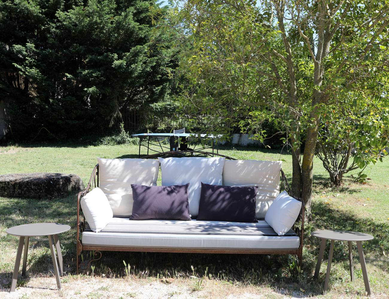 Maison d'hôtes de charme - coin détente dans le parc-photo-gallery
