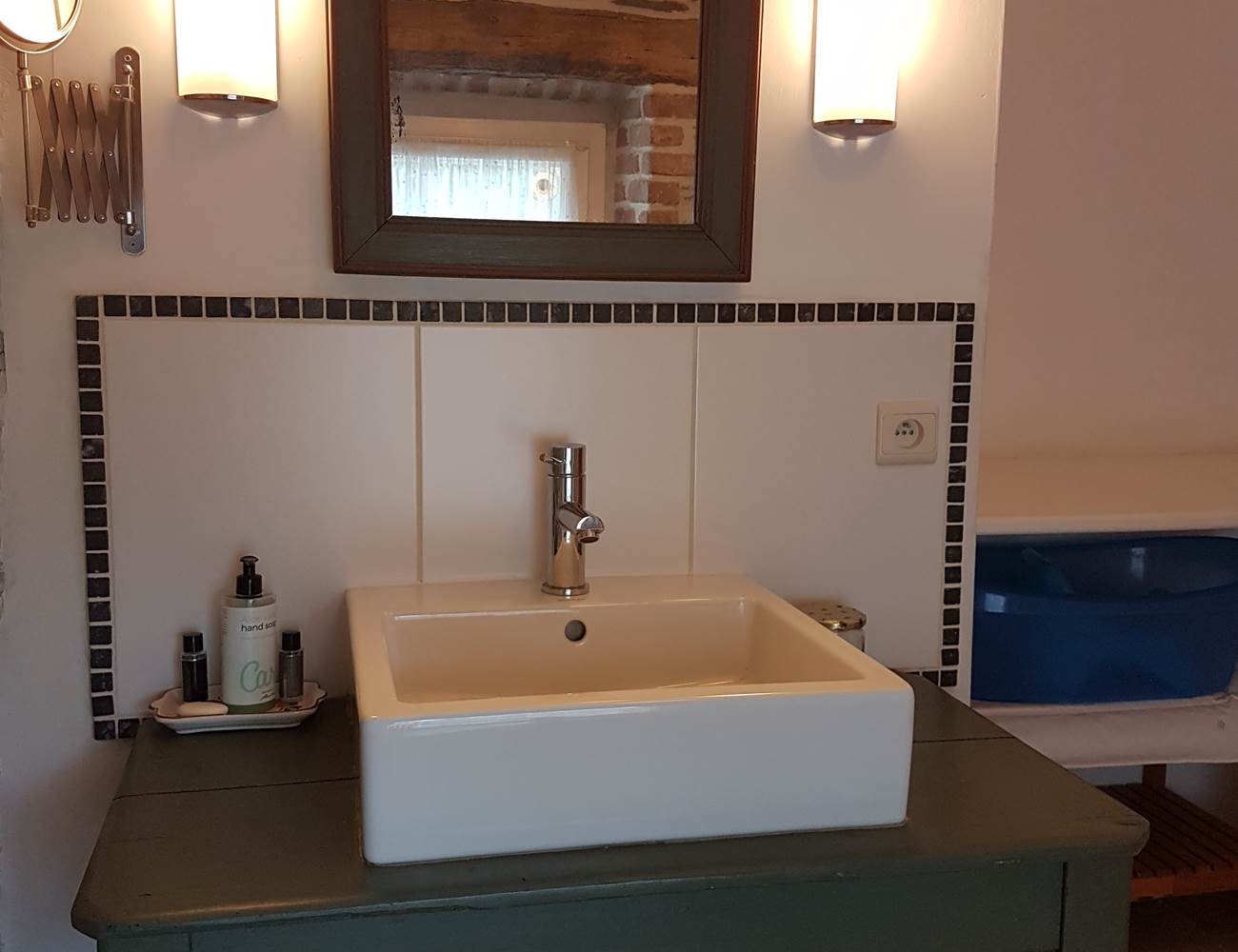 Salle d'eau de la chambre aux lits jumeaux-photo-gallery