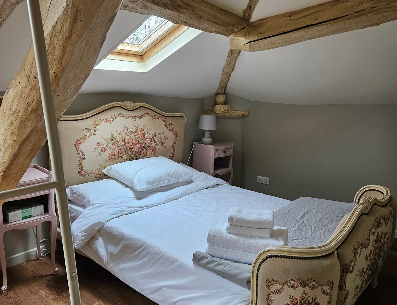 LB sage en suite room-photo-gallery