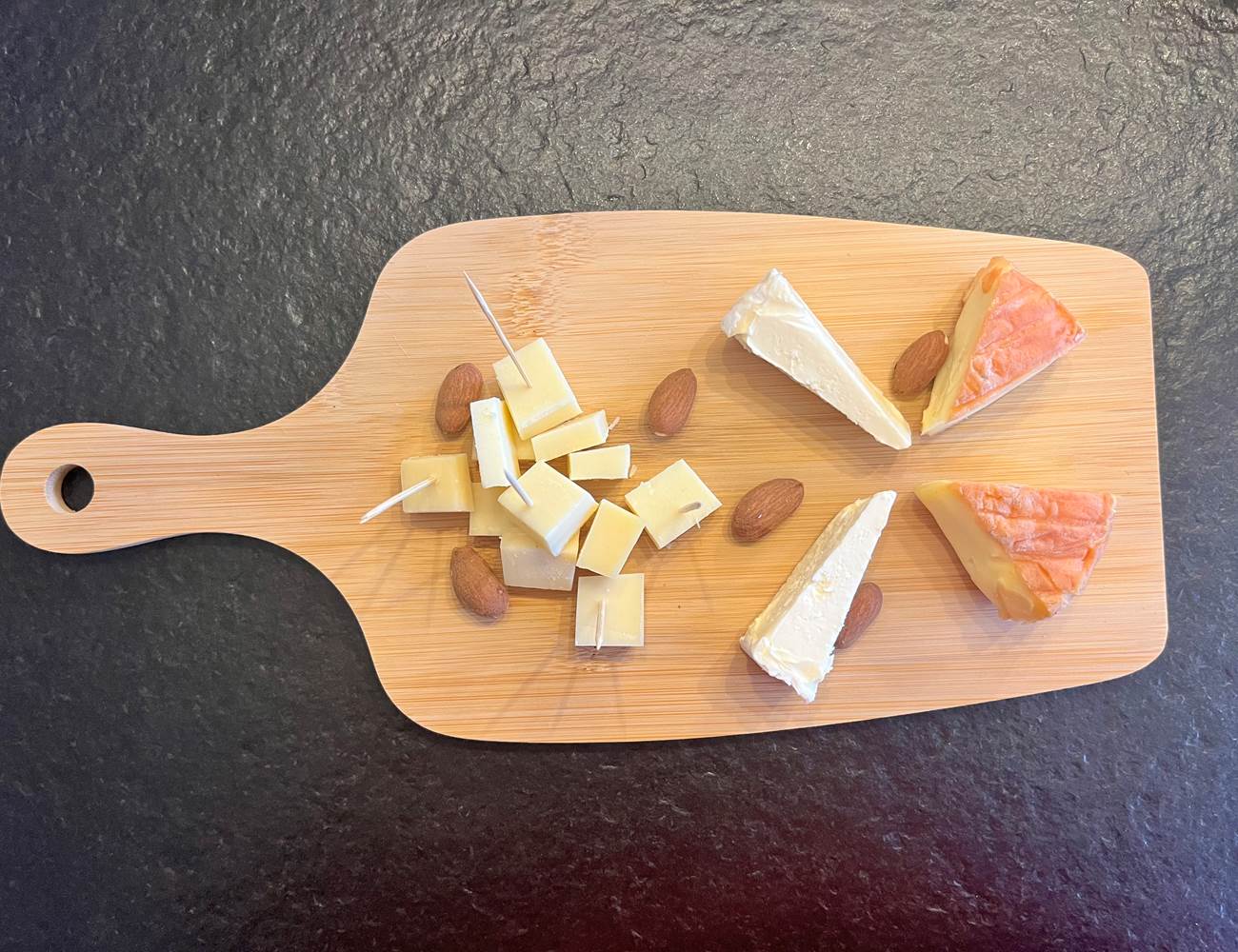 Plateau de fromages locaux affinés