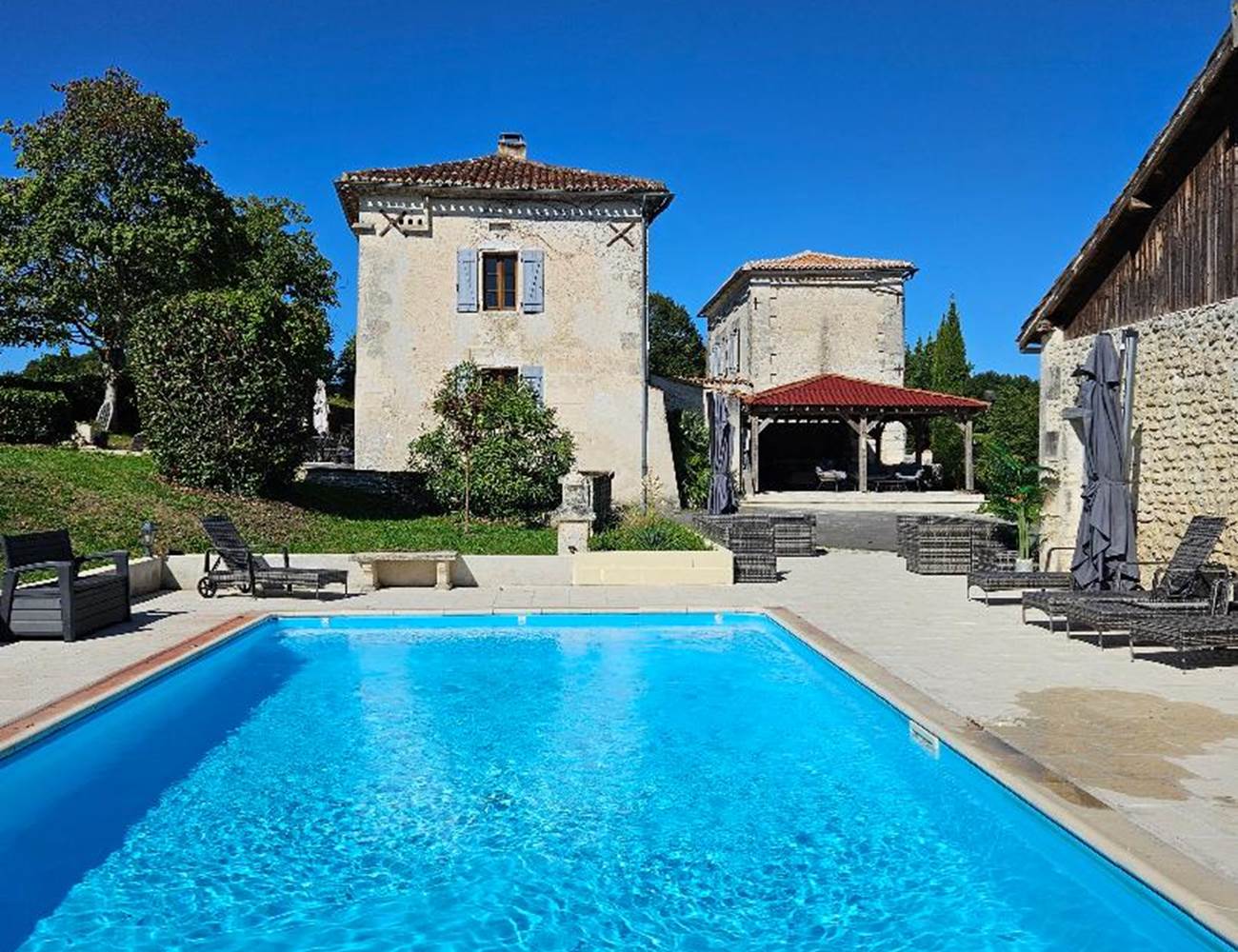 LB pool 2 houses and covered terrace-photo-gallery