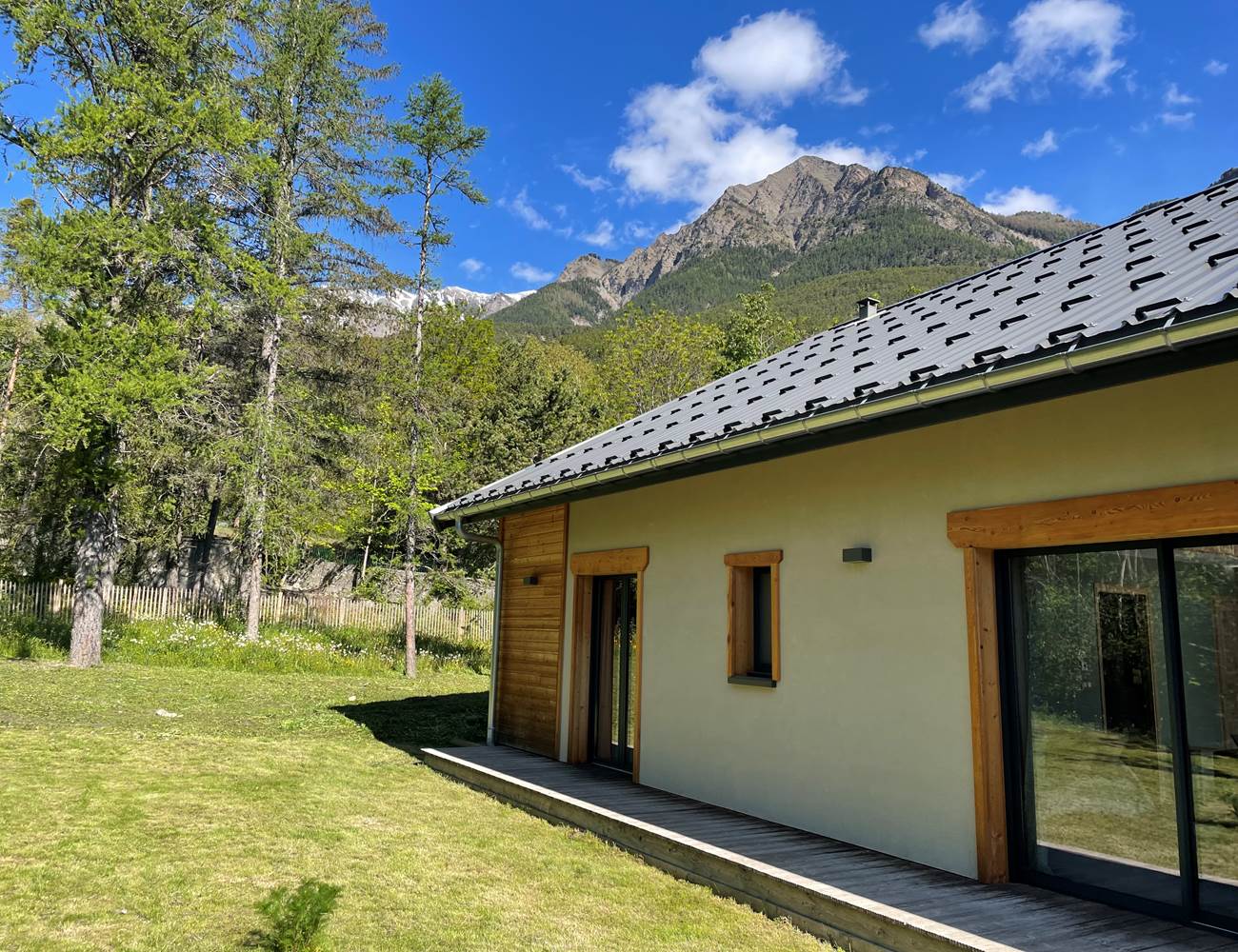 tempImageIDgt8W-photo-gallery