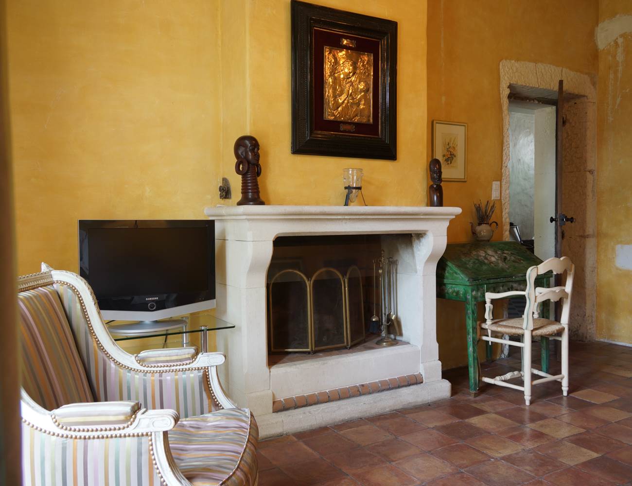 Maison en Provence de charme  - Chambre ocre jaune  - Lapalud - Vaucluse-photo-gallery