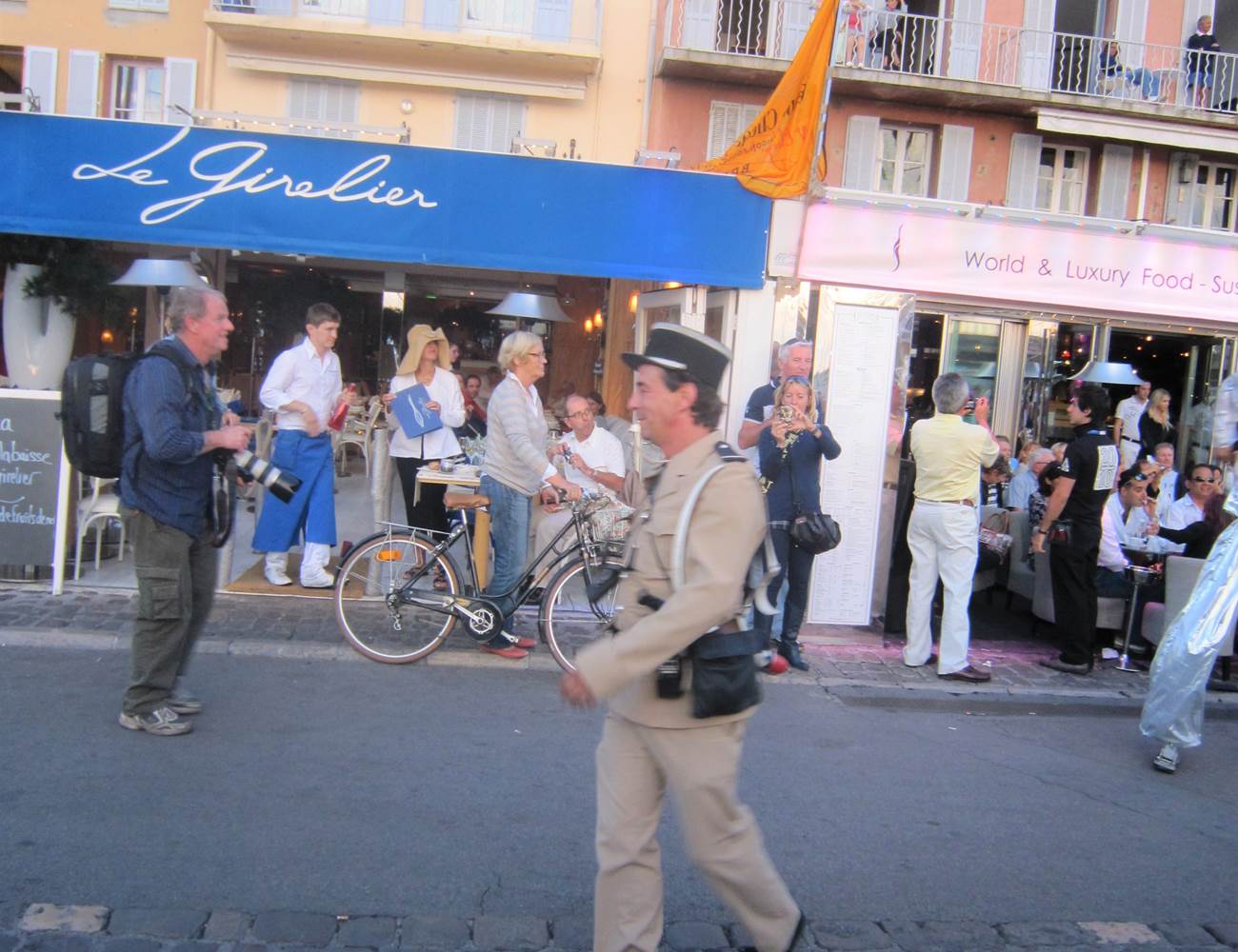 le gendarme de saint-tropez, copie conforme